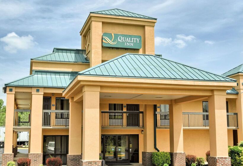 בית מלון כפרי Quality Inn Thornburg