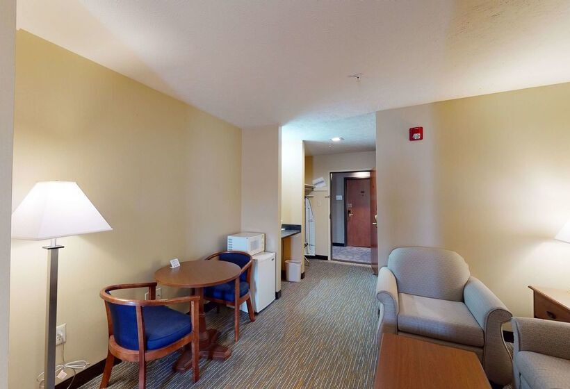 فندق Ramada By Wyndham Strasburg   Shenandoah Valley