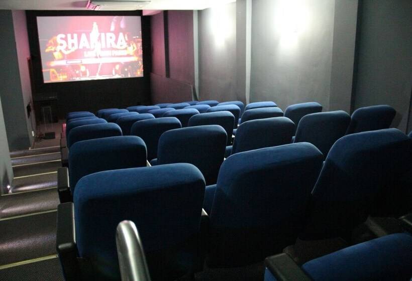 هتل San Fernando Real