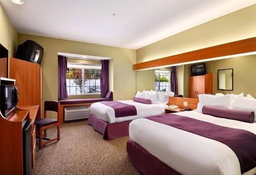 فندق Stay Beyond Inn & Suites