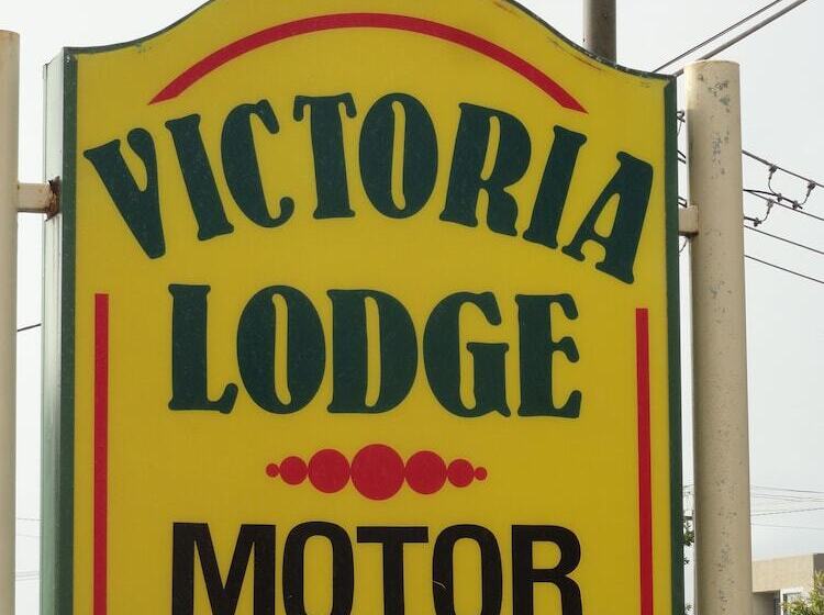 فندق Victoria Lodge Motor Inn & Apartments