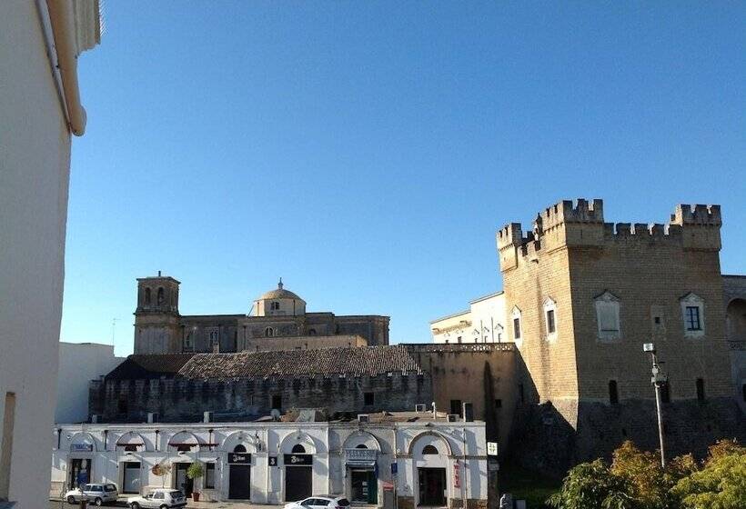 هتل Castello