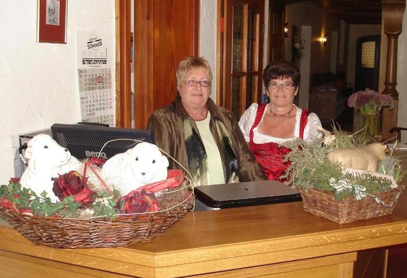 ホテル Gasthof Lamm