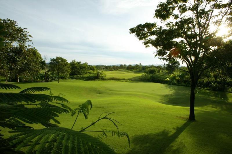 هتل Kirimaya Golf Resort Spa   Sha Plus Certified
