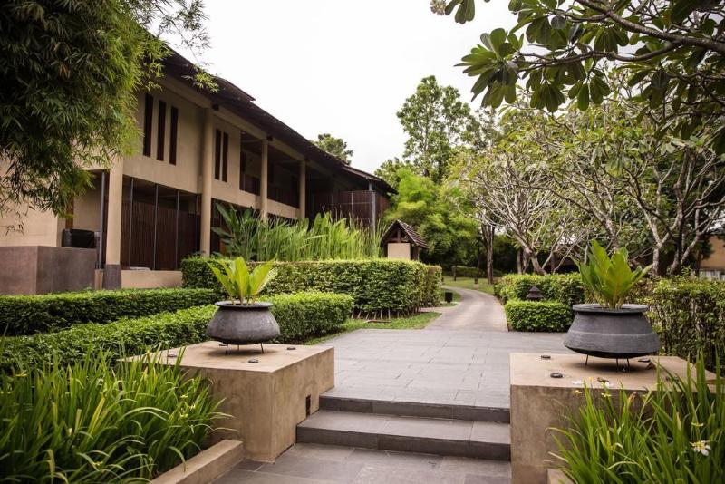 هتل Kirimaya Golf Resort Spa   Sha Plus Certified