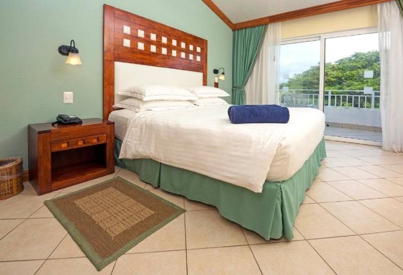 هتل Occidental Tamarindo All Inclusive