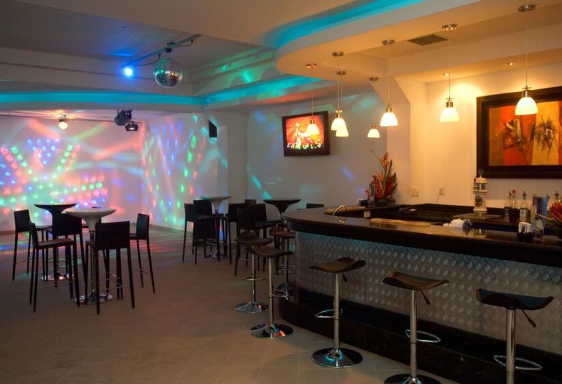 هتل Occidental Tamarindo All Inclusive