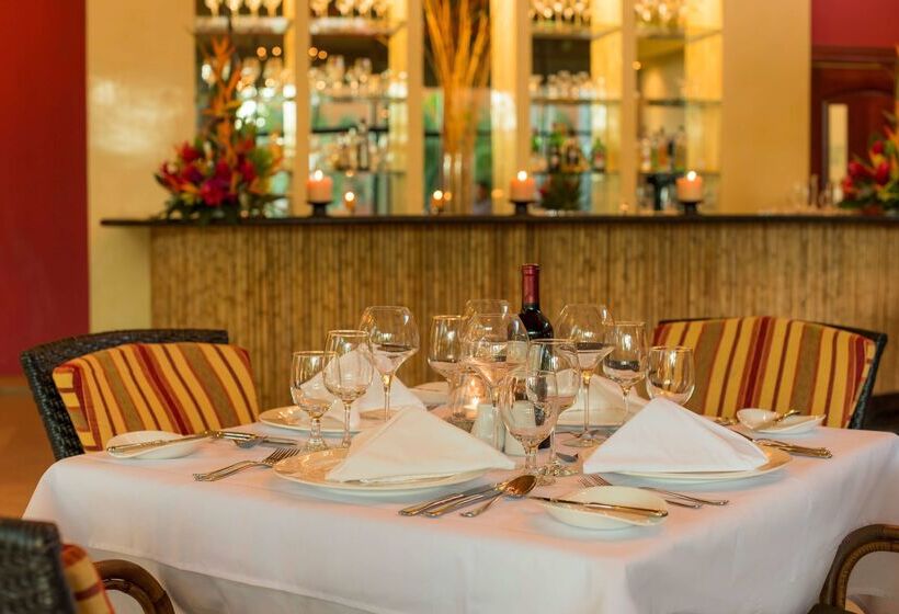 هتل Occidental Tamarindo All Inclusive