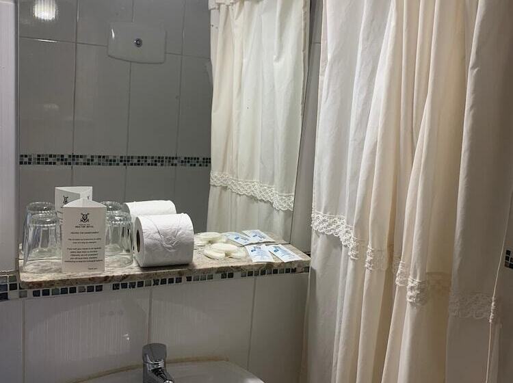 هتل Punta Del Este Shelton