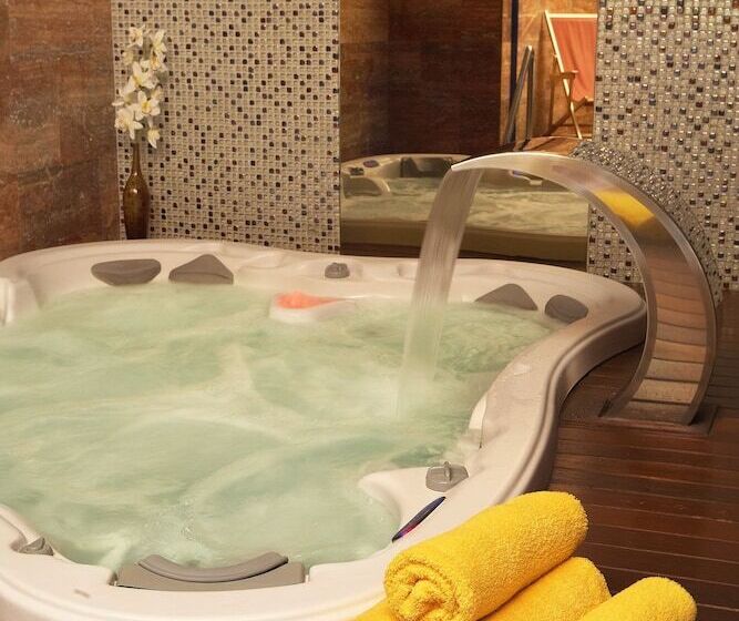 هتل Spa Cap De Creus