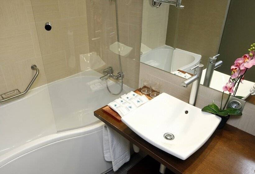 هتل & Spa Real Ciudad De Zaragoza