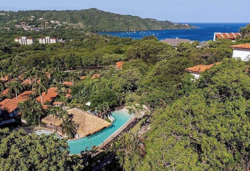 هتل Villas Sol Beach Resort