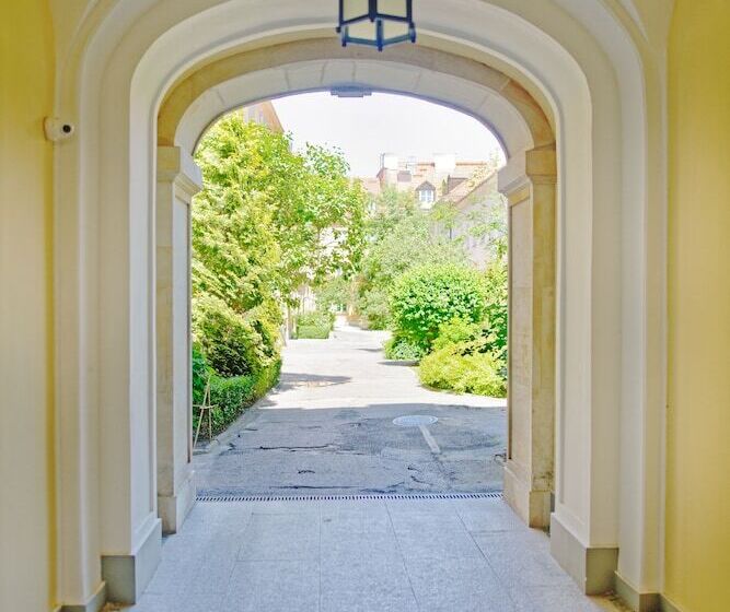 Old Town Kanonia Hostel & Apartments