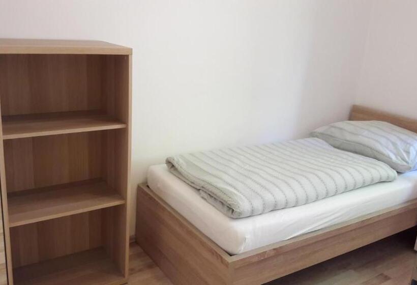 ユースホステル Fischgasthof Aumüller