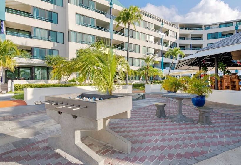 استراحتگاه Hilton Vacation Club Royal Palm St. Maarten