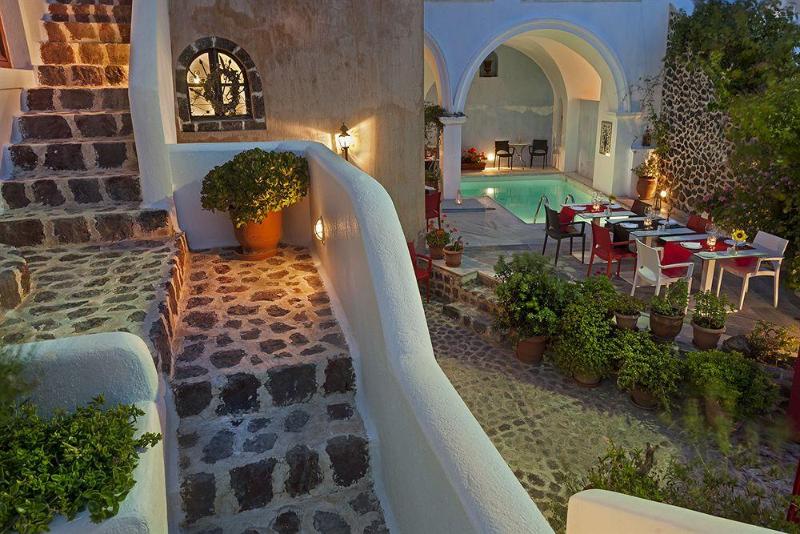 هتل Aigialos Luxury Traditional Settlement