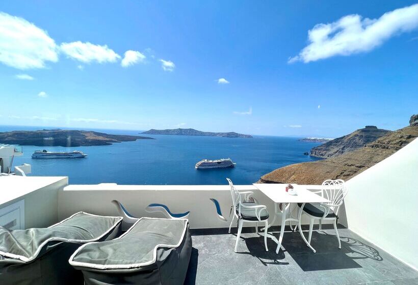 هتل Athina Luxury Suites