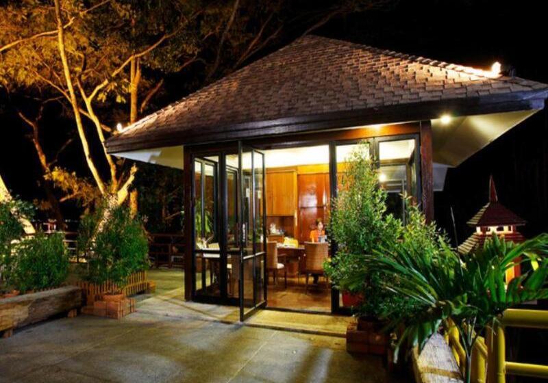 هتل Baan Krating Phuket Resort  Sha Plus