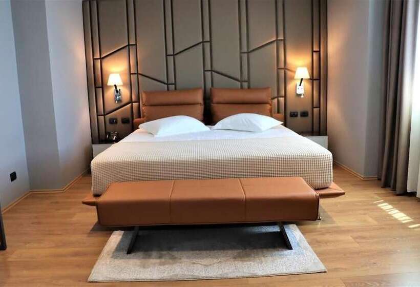 هتل Butrinti & Spa