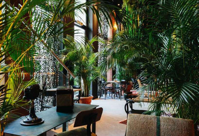 Kube Hotel Paris