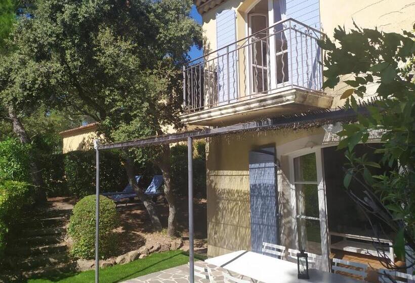 هتل Domaine De Saint Endréol Golf & Spa Resort