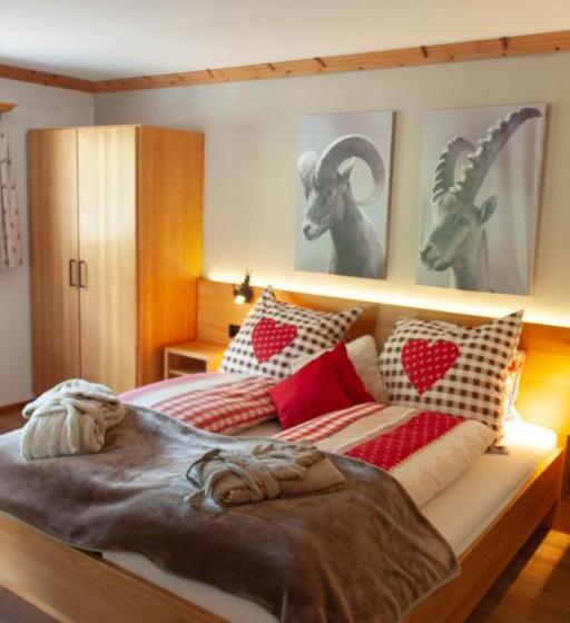 ホテル Madrisajoch