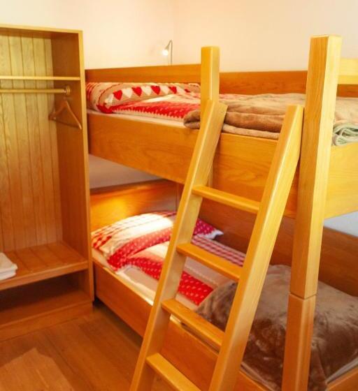 ホテル Madrisajoch