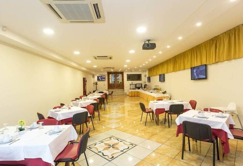 هتل Ranch Palace