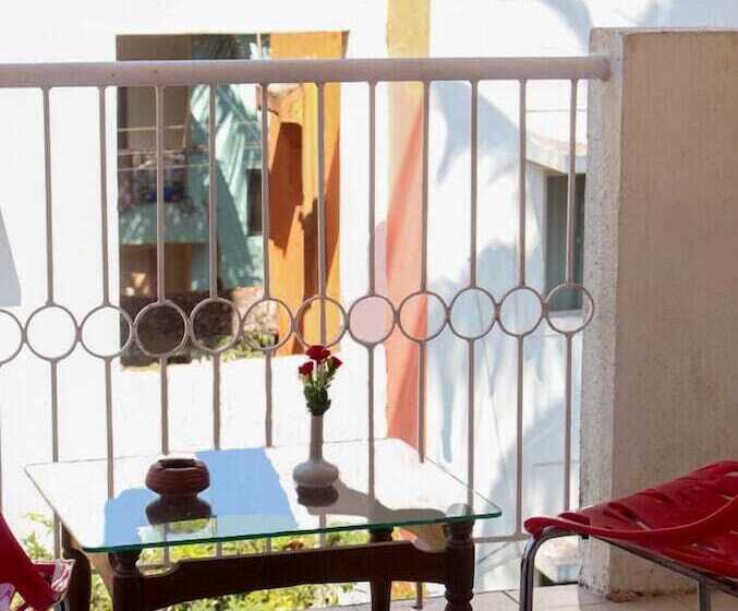 Hotel Resort Village Royal Near Calangute Beach