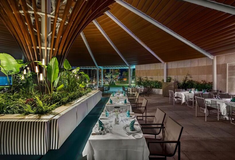 Calista Luxury Resort