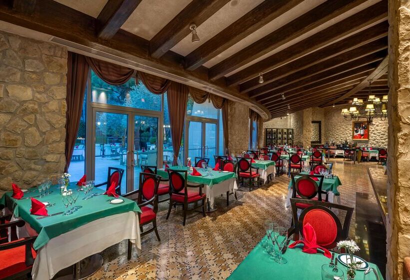 Calista Luxury Resort