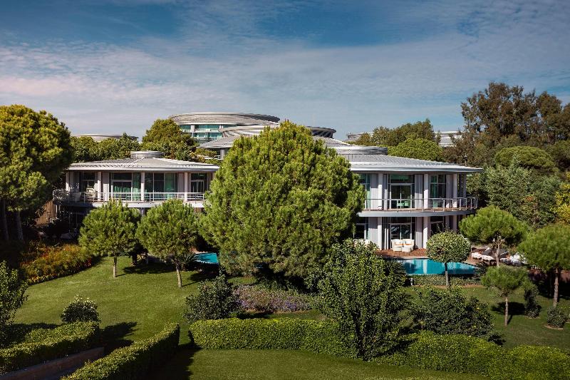 Calista Luxury Resort