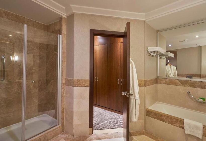 Calista Luxury Resort