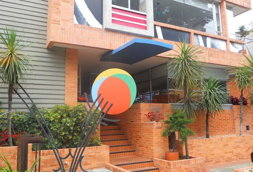 هتل 104 Art Suites