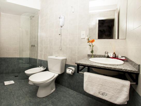 هتل Bohemia Buenos Aires