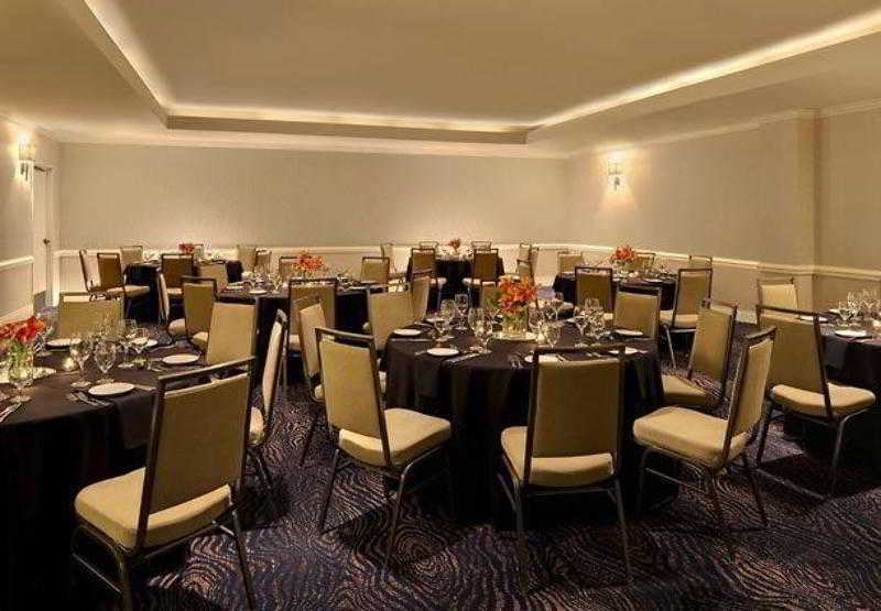 هتل Courtyard By Marriott San Diego Downtown