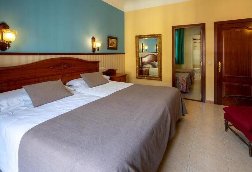 هتل De Camprodón