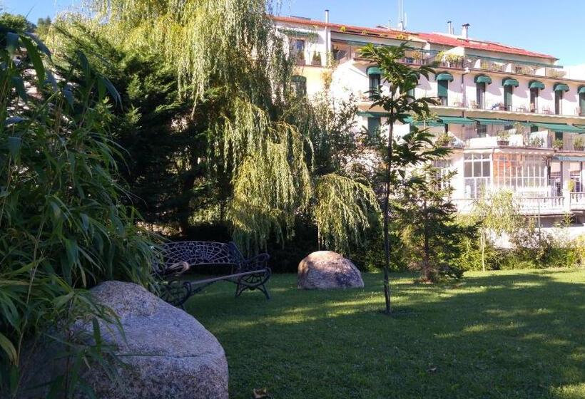 هتل De Camprodón