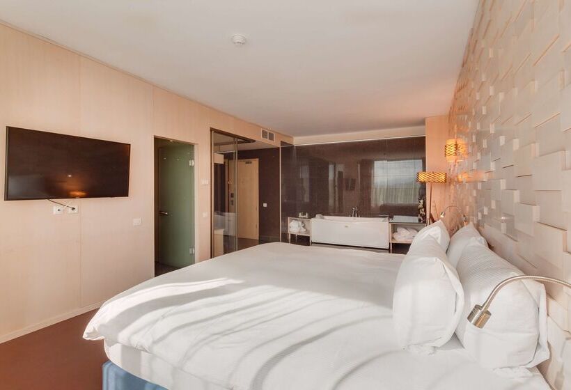 هتل Doubletree By Hilton Cluj – City Plaza