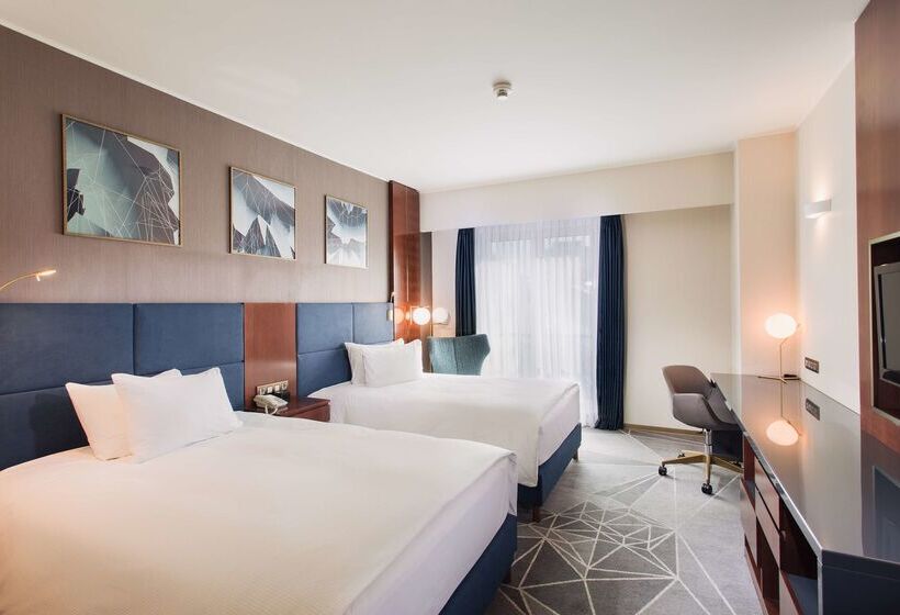 هتل Doubletree By Hilton Cluj – City Plaza