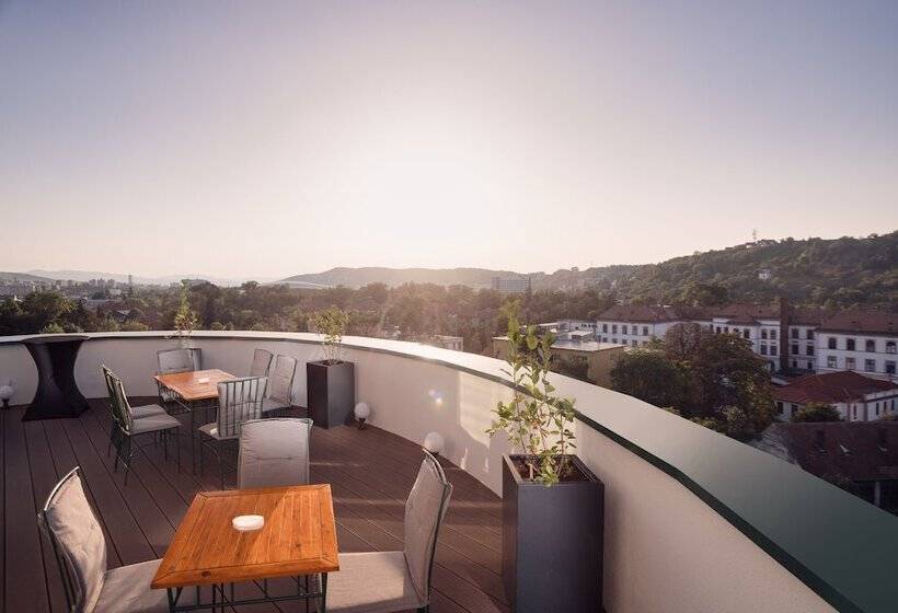 هتل Doubletree By Hilton Cluj – City Plaza