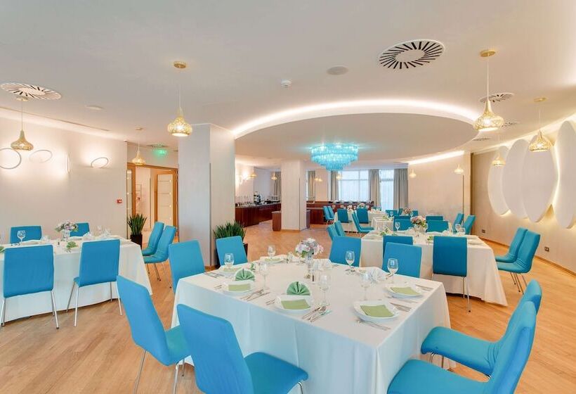 هتل Doubletree By Hilton Cluj – City Plaza