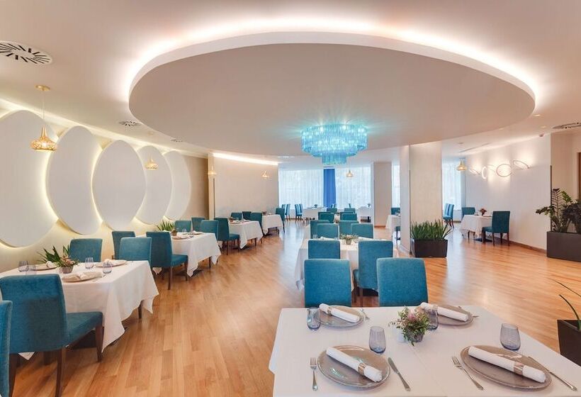 هتل Doubletree By Hilton Cluj – City Plaza