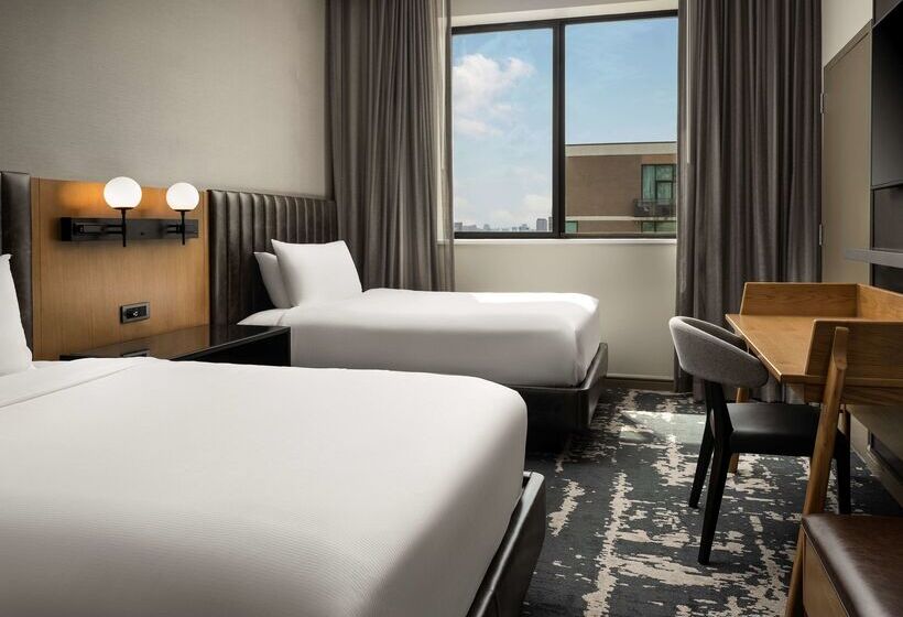 هتل The Highland Dallas, Curio Collection By Hilton