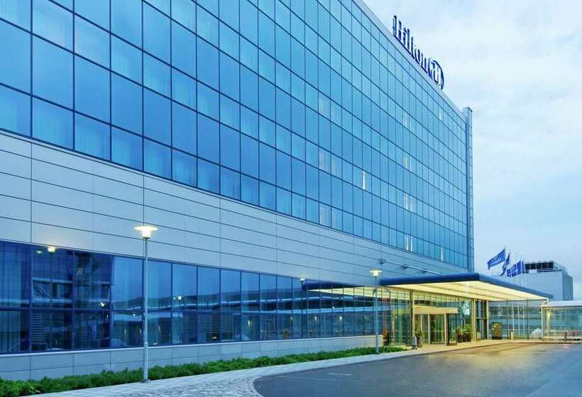 هتل Hilton Helsinki Airport