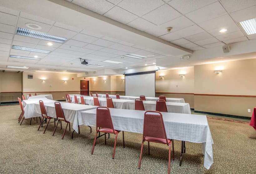 호텔 Quality Inn