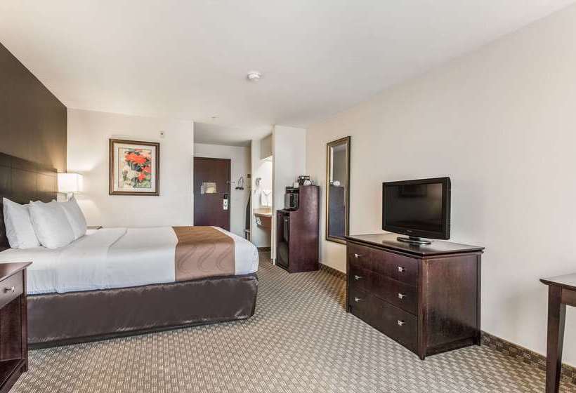 호텔 Quality Inn
