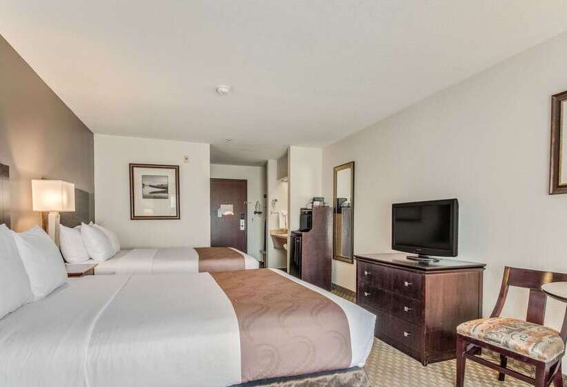 호텔 Quality Inn