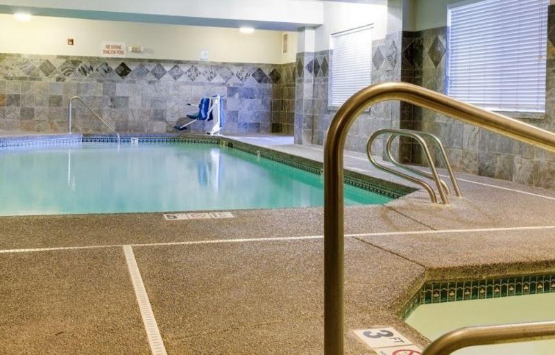 호텔 Quality Inn