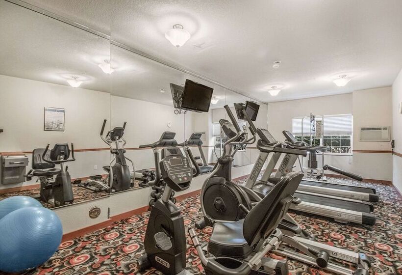 호텔 Quality Inn